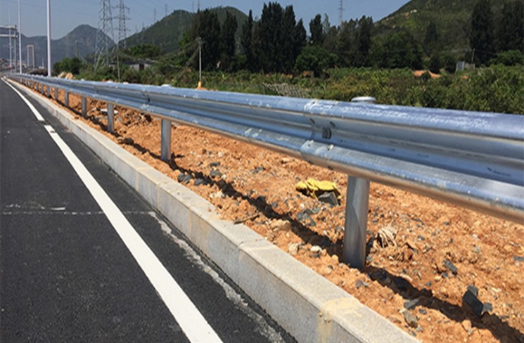 宜春熱鍍鋅波形護欄